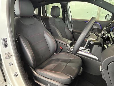 MERCEDES-BENZ GLA - 7