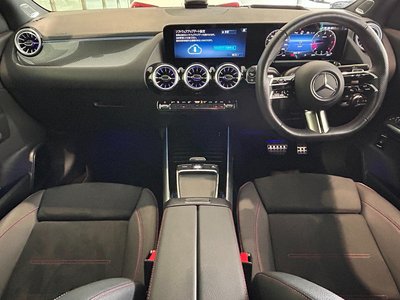 MERCEDES-BENZ GLA - 9