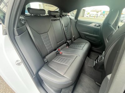 2024 BMW I4 — миниатюра 59