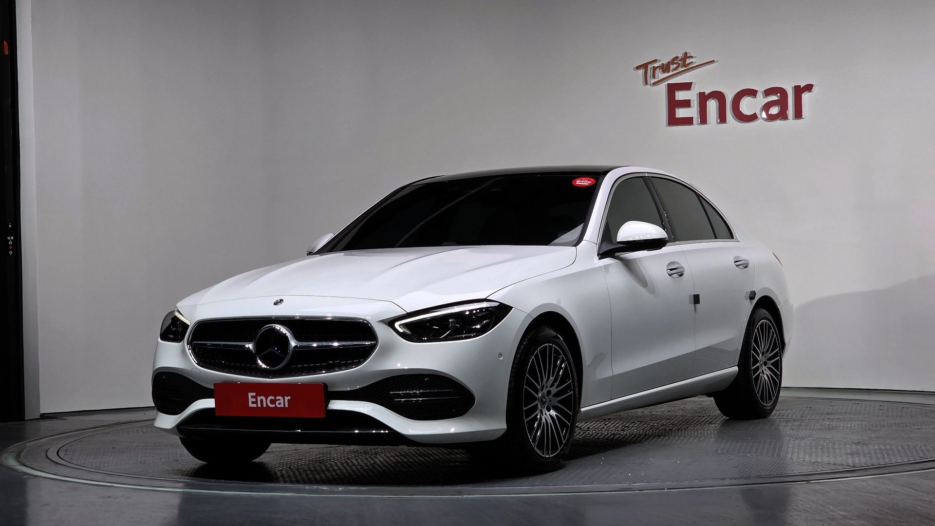 MERCEDES-BENZ C-CLASS - View 1