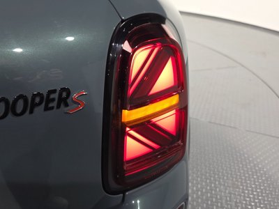 MINI COUNTRYMAN - 10