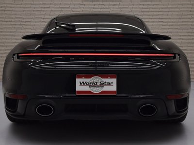 PORSCHE 911 - 8