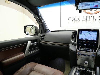 صورة مصغرة 65 لـ 2016 Toyota LAND CRUISER 200
