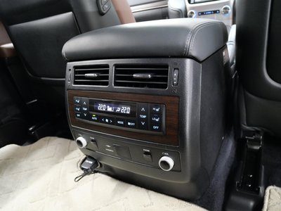 صورة مصغرة 76 لـ 2016 Toyota LAND CRUISER 200