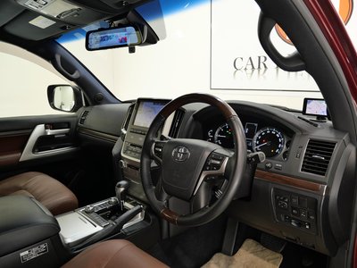 صورة 3 لـ 2016 Toyota LAND CRUISER 200