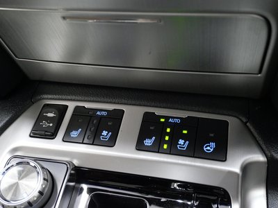 صورة مصغرة 69 لـ 2016 Toyota LAND CRUISER 200