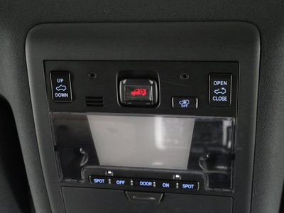 صورة مصغرة 30 لـ 2016 Toyota LAND CRUISER 200