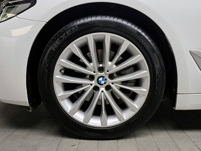 BMW 5 SERIES - 6