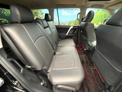 TOYOTA LAND CRUISER PRADO - 8