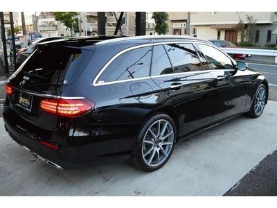 MERCEDES-BENZ E-CLASS - 5