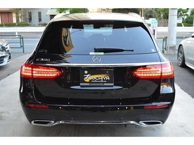 MERCEDES-BENZ E-CLASS - 7