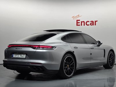 2023 Porsche PANAMERA 照片 4