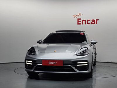2023 Porsche PANAMERA 照片 2