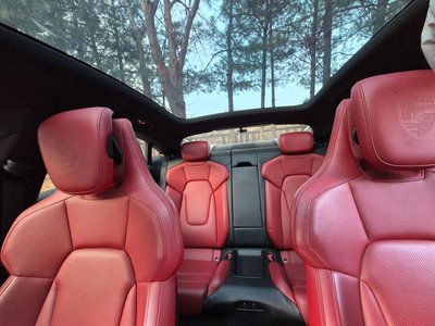 2021 Porsche TAYCAN 照片 10