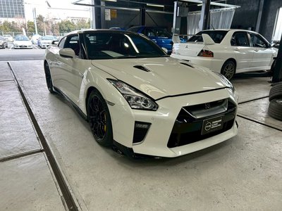 NISSAN GT-R - 3