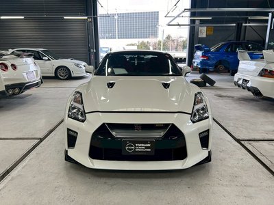 NISSAN GT-R - 2