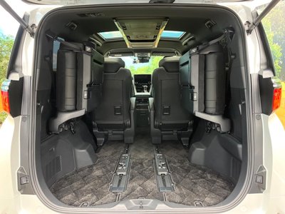 TOYOTA ALPHARD - 10