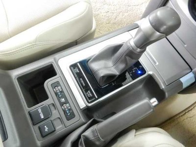TOYOTA LAND CRUISER PRADO - 9