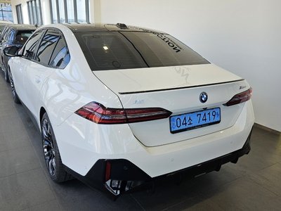2024 BMW I5 — фото 5