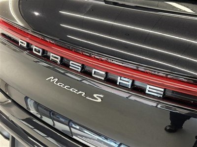 صورة 10 لـ 2021 Porsche MACAN