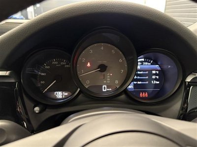 صورة مصغرة 18 لـ 2021 Porsche MACAN