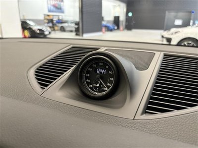 صورة مصغرة 22 لـ 2021 Porsche MACAN