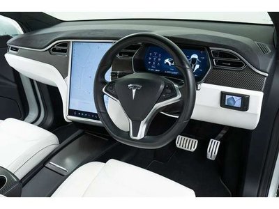 2017 Tesla MODEL X 缩略图 31