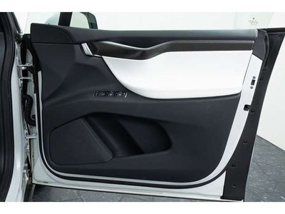 2017 Tesla MODEL X 缩略图 32