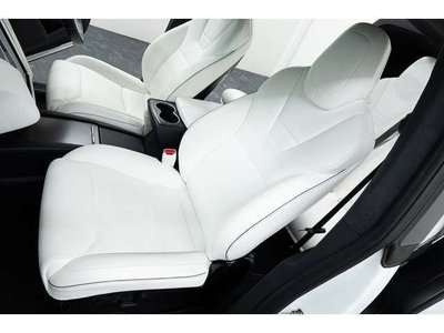 2017 Tesla MODEL X 缩略图 38
