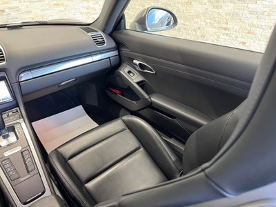 2013 Porsche CAYMAN thumbnail 28