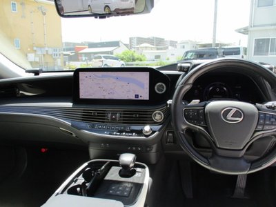 صورة مصغرة 14 لـ 2023 Lexus LS