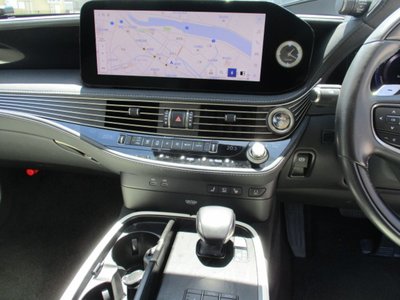 صورة مصغرة 16 لـ 2023 Lexus LS