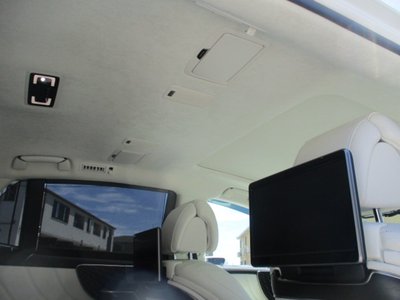 صورة 8 لـ 2023 Lexus LS