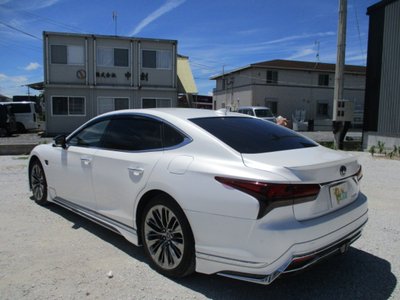 صورة 4 لـ 2023 Lexus LS