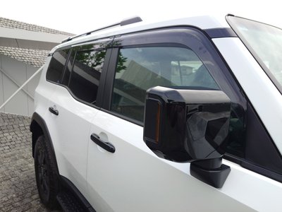 TOYOTA LAND CRUISER 250 - 7