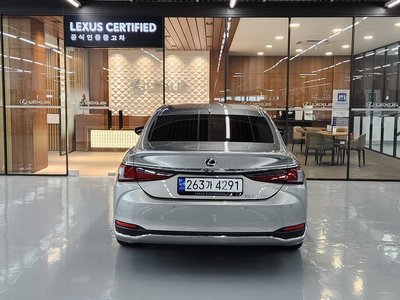 LEXUS ES - 3