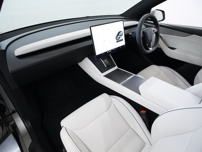 صورة مصغرة 32 لـ 2026 Tesla MODEL Y