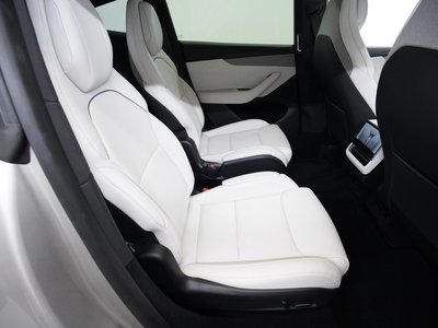 صورة مصغرة 37 لـ 2026 Tesla MODEL Y