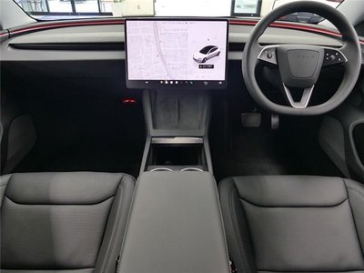 TESLA MODEL 3 - 3