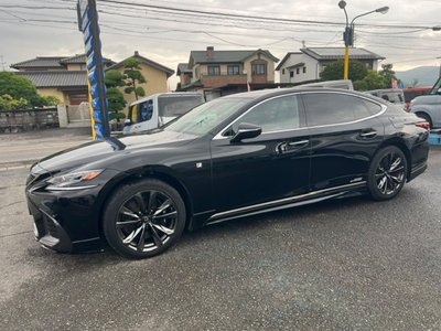 صورة 4 لـ 2017 Lexus LS