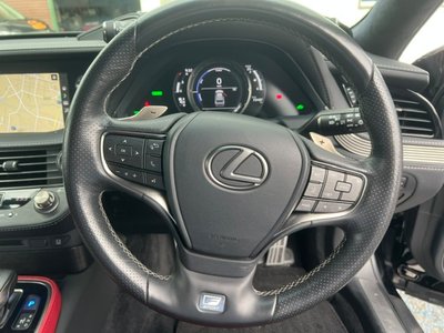 2017 Lexus LS thumbnail 17