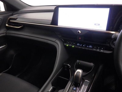 TOYOTA CROWN SPORT - 4