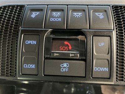 TOYOTA LAND CRUISER 300 - 10