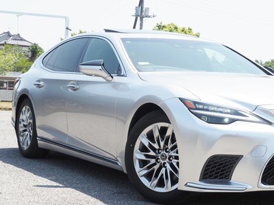 LEXUS LS - 10