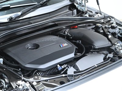 2025 BMW 1 SERIES 照片 10