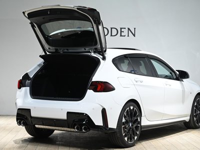 صورة مصغرة 45 لـ 2025 BMW 1 SERIES