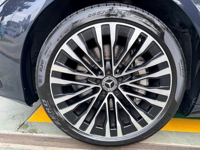 2021 Mercedes-BENZ S-CLASS photo 3