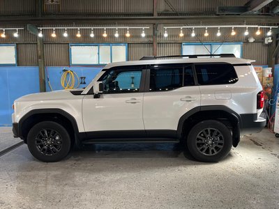 TOYOTA LAND CRUISER 250 - 10