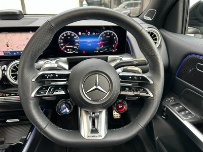 2026 Mercedes-BENZ GLB AMG — миниатюра 21