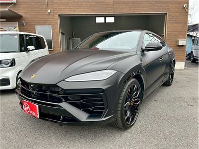 LAMBORGHINI URUS - 2